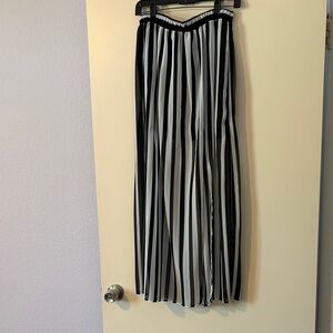 Forever 21 Black and White Vertical Stripe A-Line Skirt